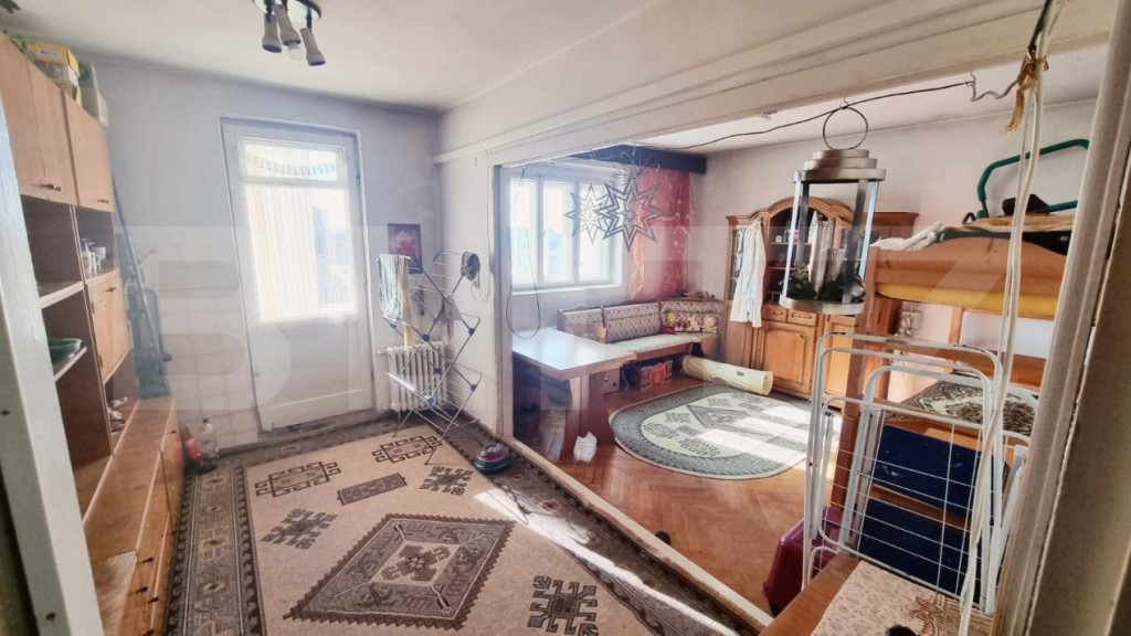 Apartament de vanzare cu 3 camere, zona Iosia