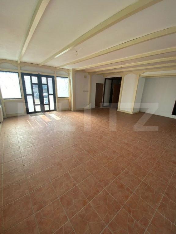 Spatiu comercial, 157mp, zona Pacurari