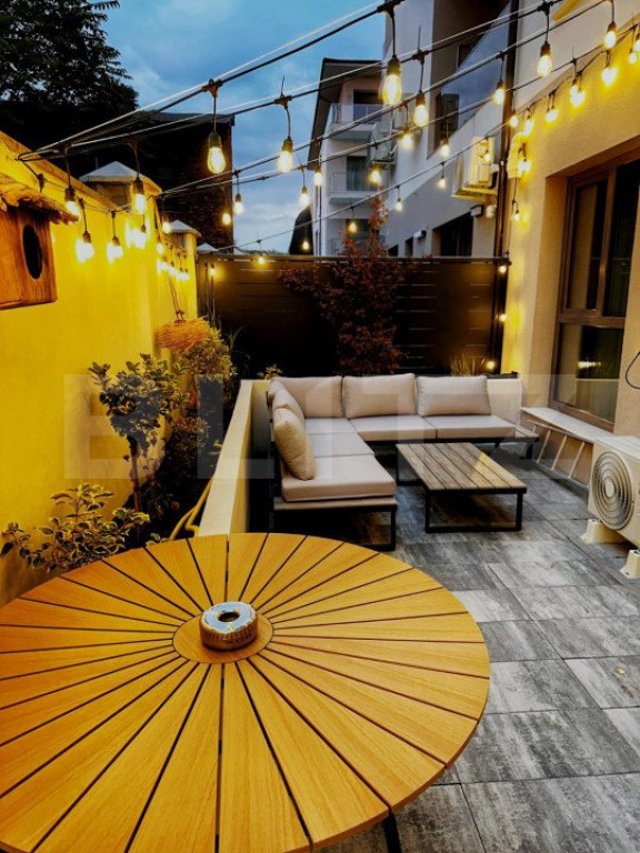 Apartament cu 2 camere, modern/lux, zona Brazda curte privat