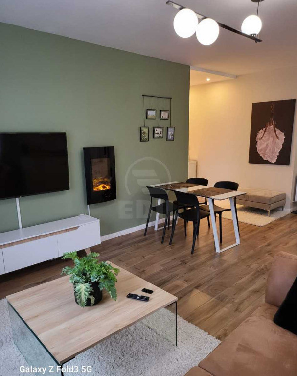 Apartament DE LUX cu 2 camere in Floresti zona centrala !!!