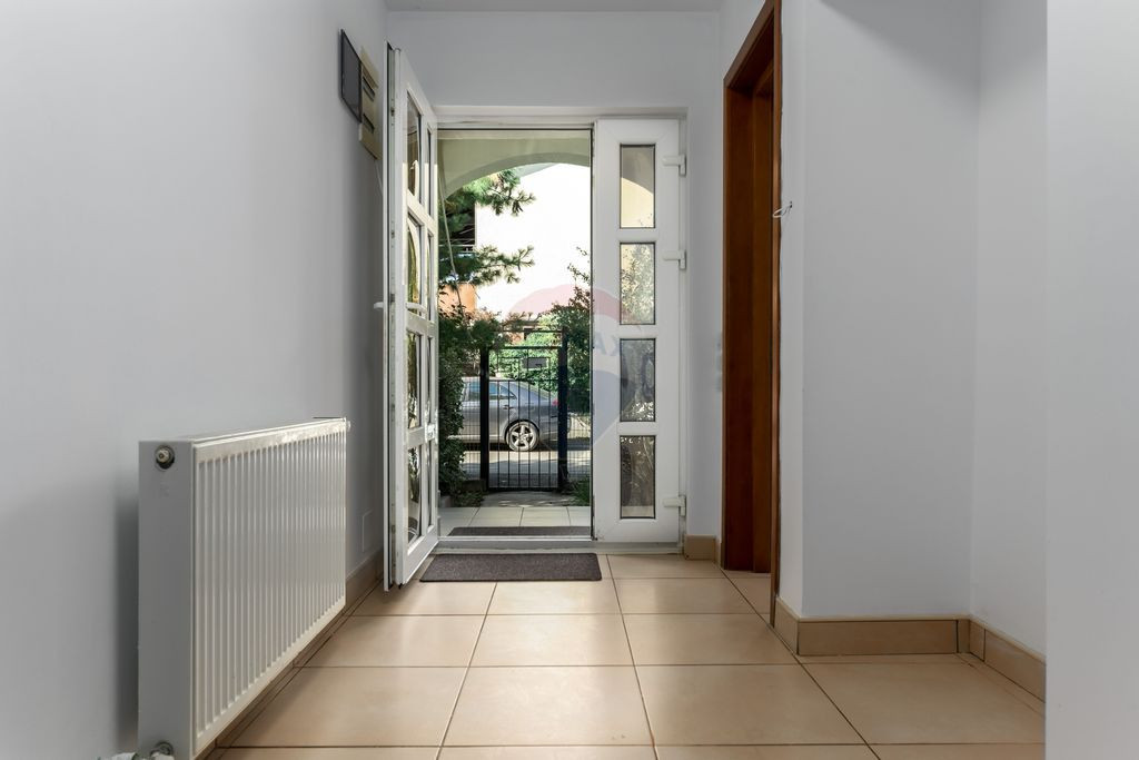 VANZARE Vila 5 camere/teren 454 mp Pipera-Iancu Nicolae/V...