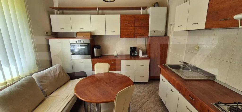 Casă de vânzare la roșu,500 mp utili potențial Unic, loc