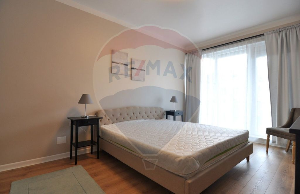 Apartament 3 camere lux | două dormitoare | două garaje...