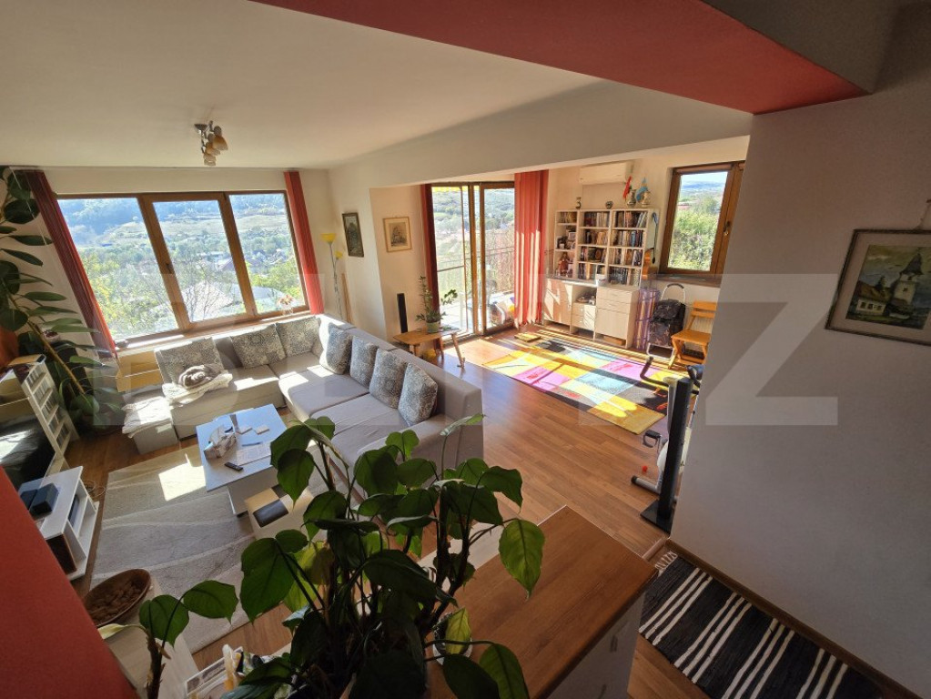 Casă cu 4 camere si apartament de 2 camere, 180mp utili