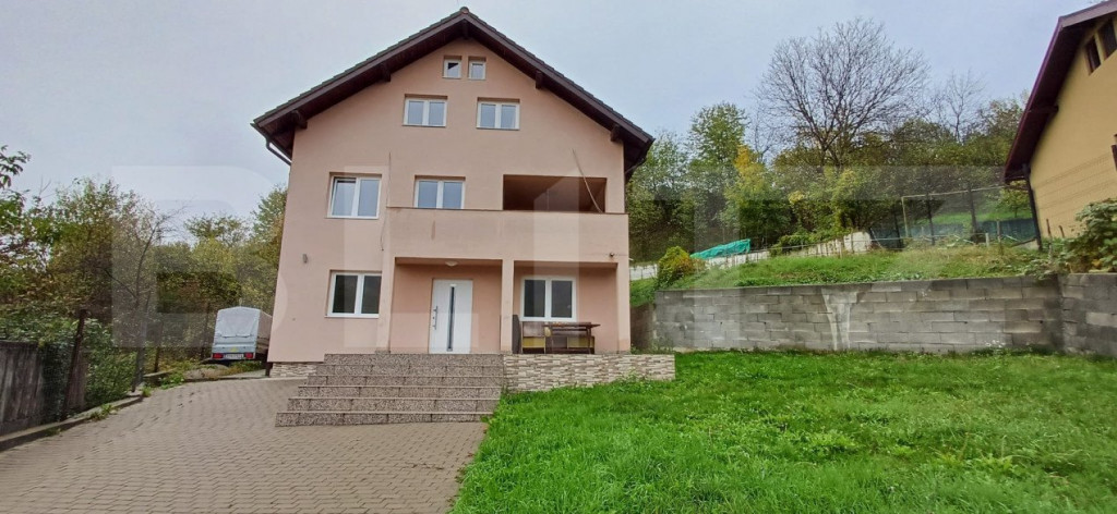Casa de vanzare 1500mp teren, zona Podul Jelnei