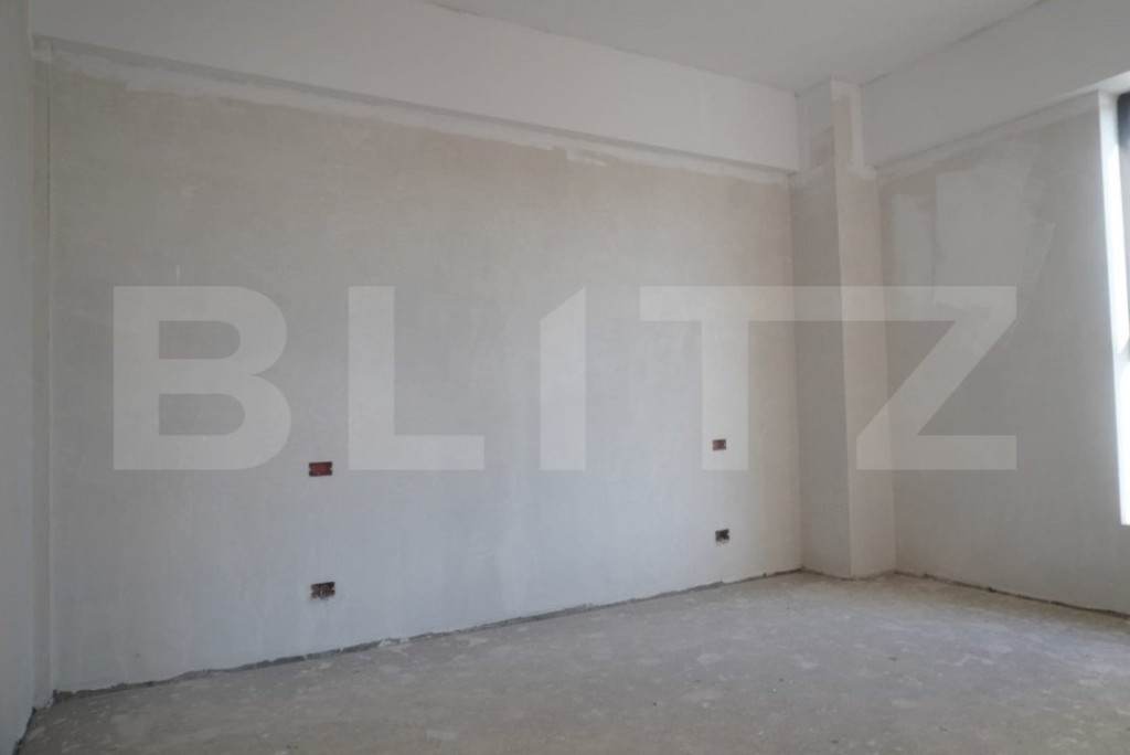 Apartament 3 camere, bloc nou, 67mp, semifinisat, zona Centr