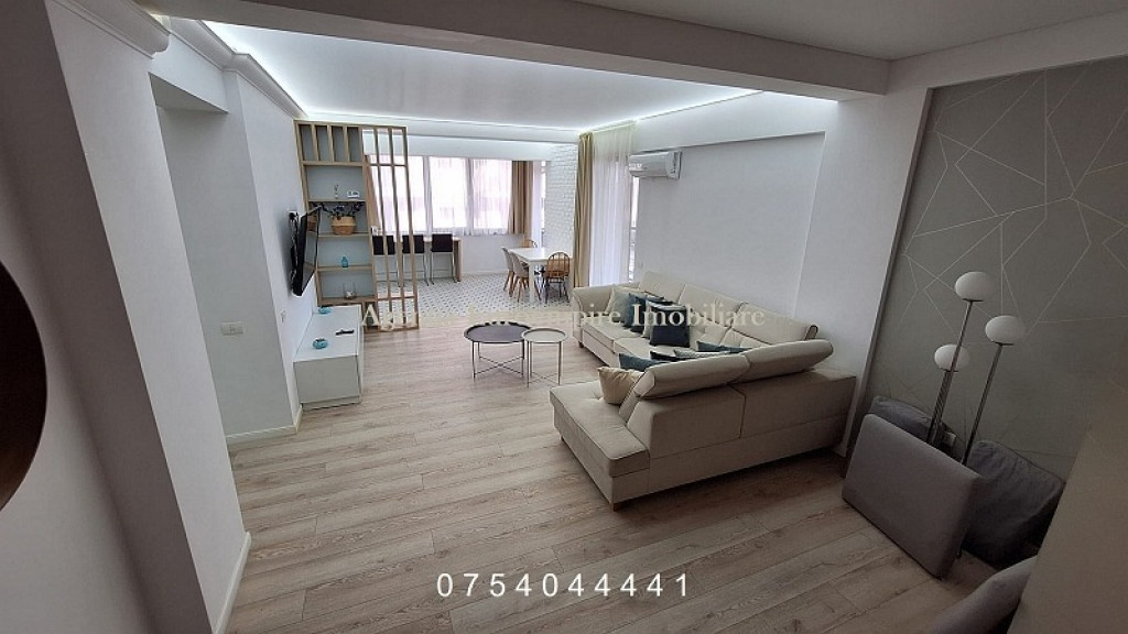 Apartament de vanzare 2 camere in Mamaia Nord, primul rand la mare