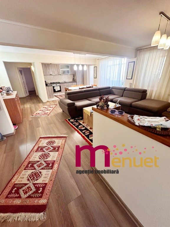 Apartament 3 camere, str.Podgoriilor, 100 mp