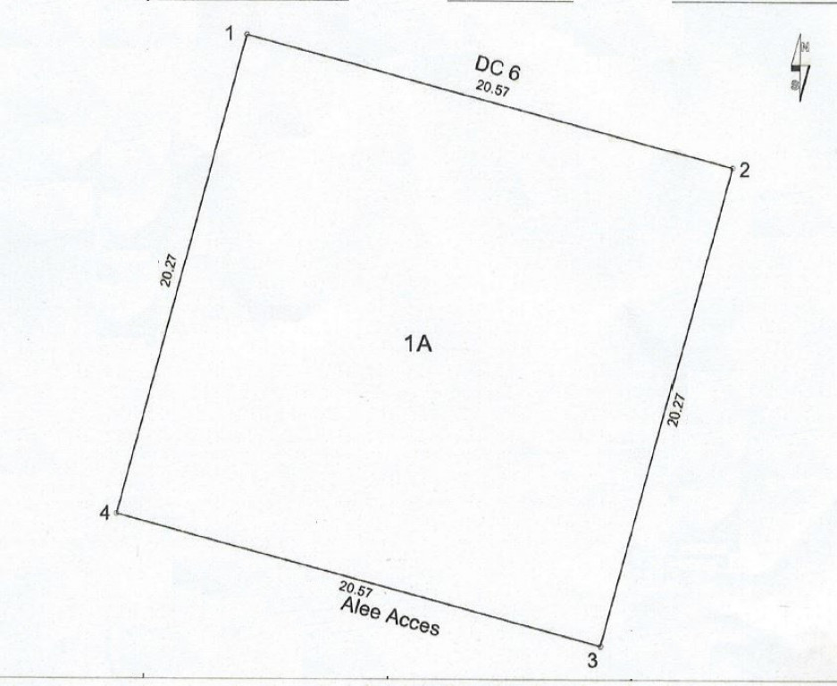 Teren intravilan situat in zona COSTINESTI langa soseaua DC.
