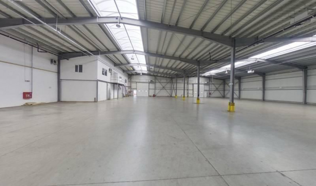 Hală industrială de închiriat în Arad 1799 mp