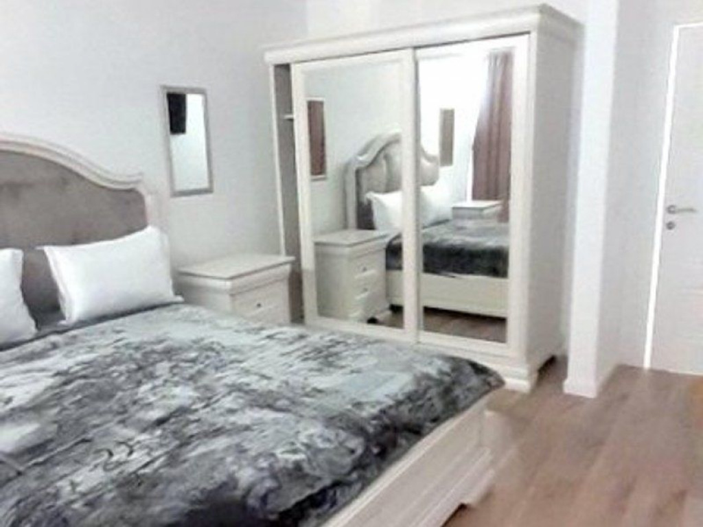 Casa in stil mediteranean - 4 camere, zona Metro