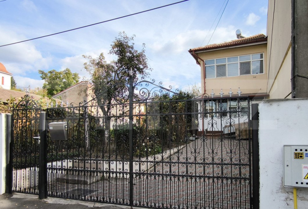 Casa P+E, 110 mp utili pe 357 mp teren, stradal, vad si flux