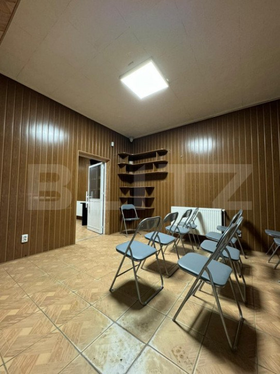 Spațiu comercial de închiriat, 2 camere, 30mp, zona George