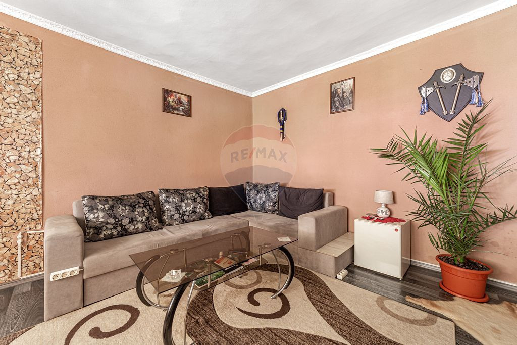 Apartament cu 2 camere de vânzare în zona Central