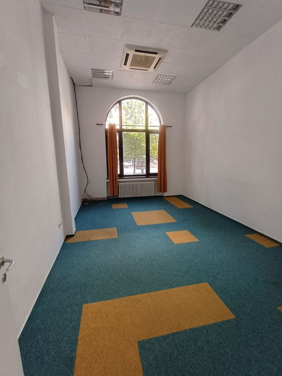 Mihai Bravu ,Iancului 10 Euro/mp birouri