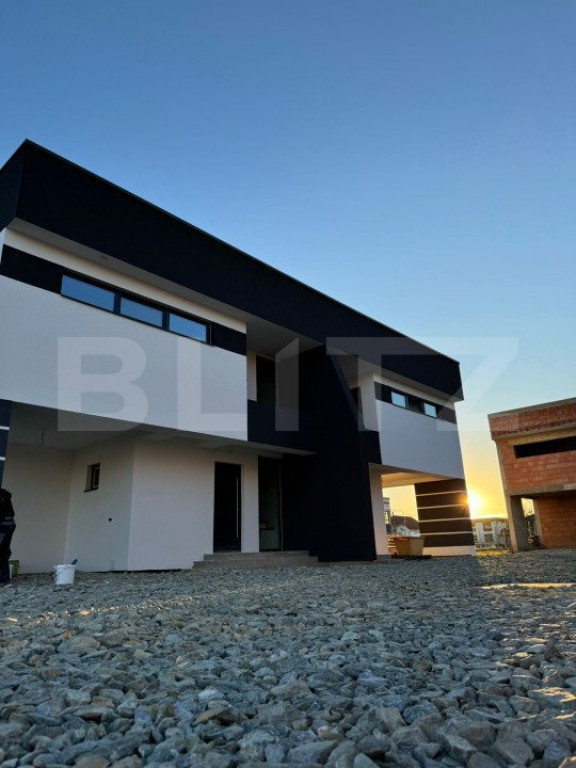 Duplex de exceptie, 4 camere,106 mp utili,360 mp teren,Sebes