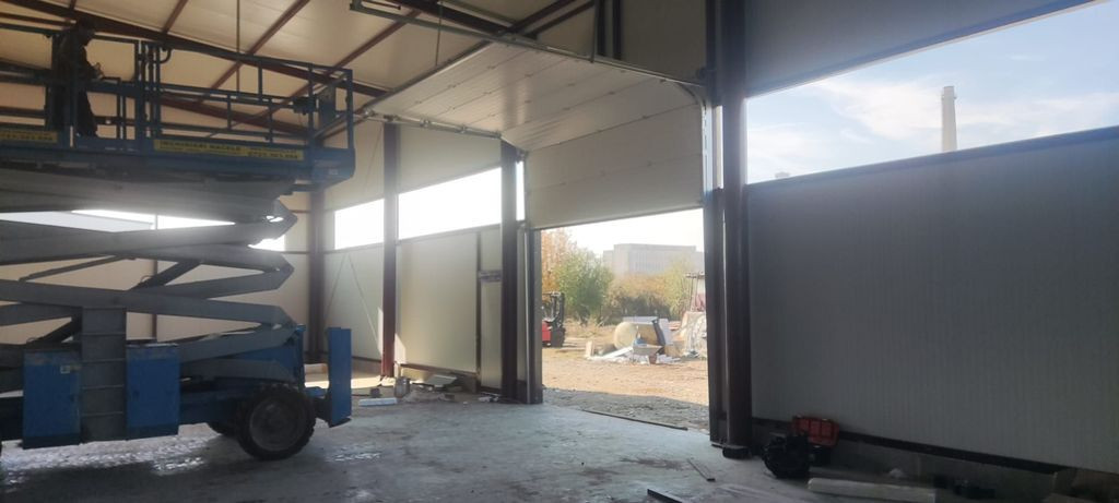 Hala noua 500 mp B-dul Biruintei ( Pantelimon )+ 2500 mp ...