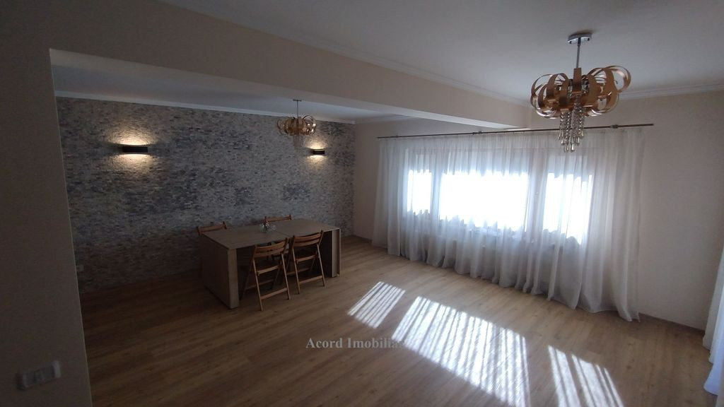 Casa tip duplex Agigea zona Primarie toate utilitatile