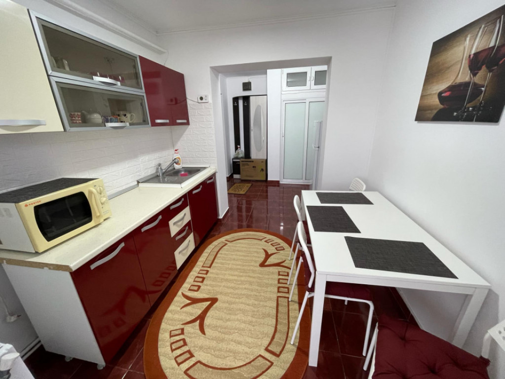 STRADA PODGORIILOR, ETAJUL 2, APARTAMENT CU 2 CAMERE, MOBILA