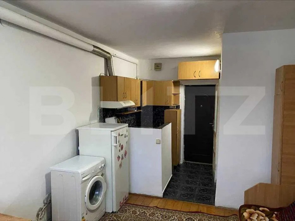 Garsoniera, 21m, etaj intermediar