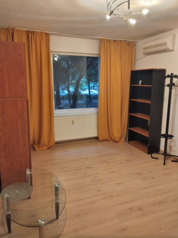 Garsoniera Decomandata | Metrou 1 Mai | Renovata