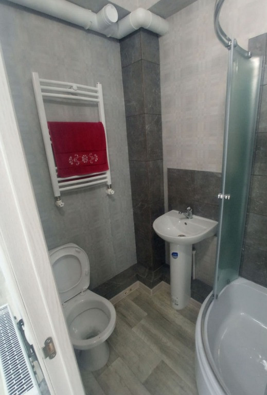 De inchiriat garsoniera zona Gorjului