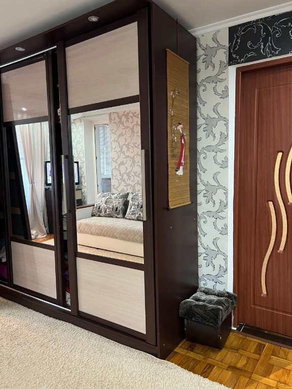 Inchiriez Garsoniera Detunata