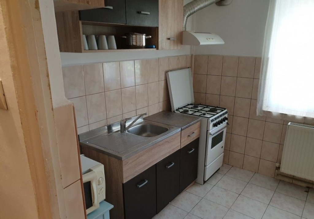 Garsoniera situata in zona Crangasi