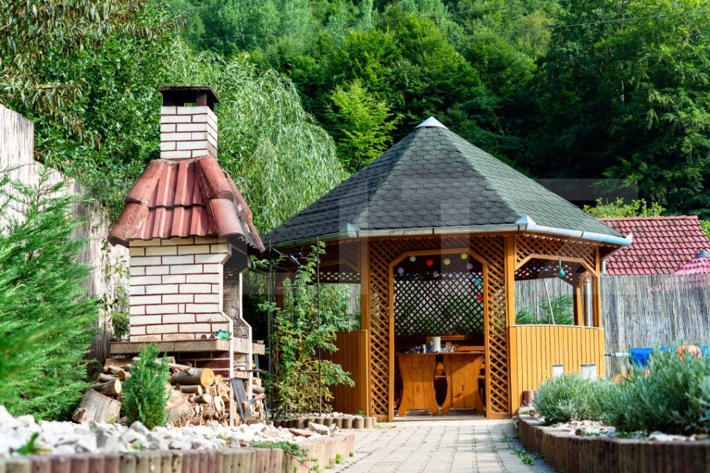 Casa de vacanta pretabila pentru pensiune autorizata