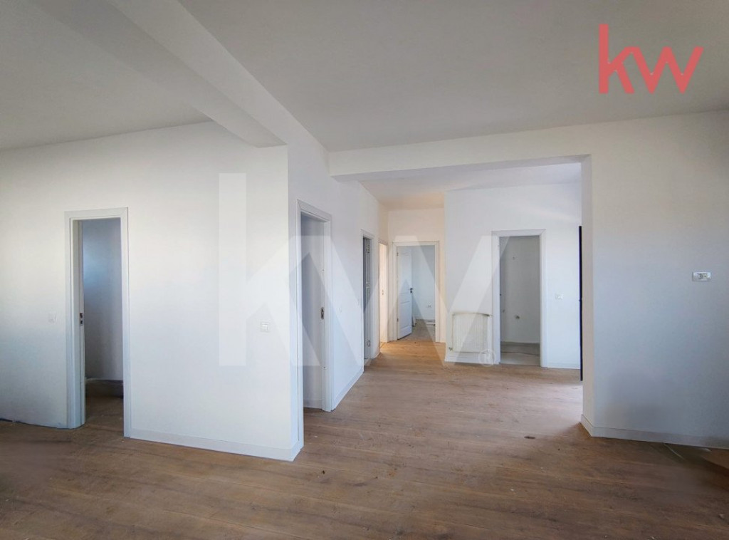 Casa NOUA - Isalnita, curte generoasa, zona linistita, in pl