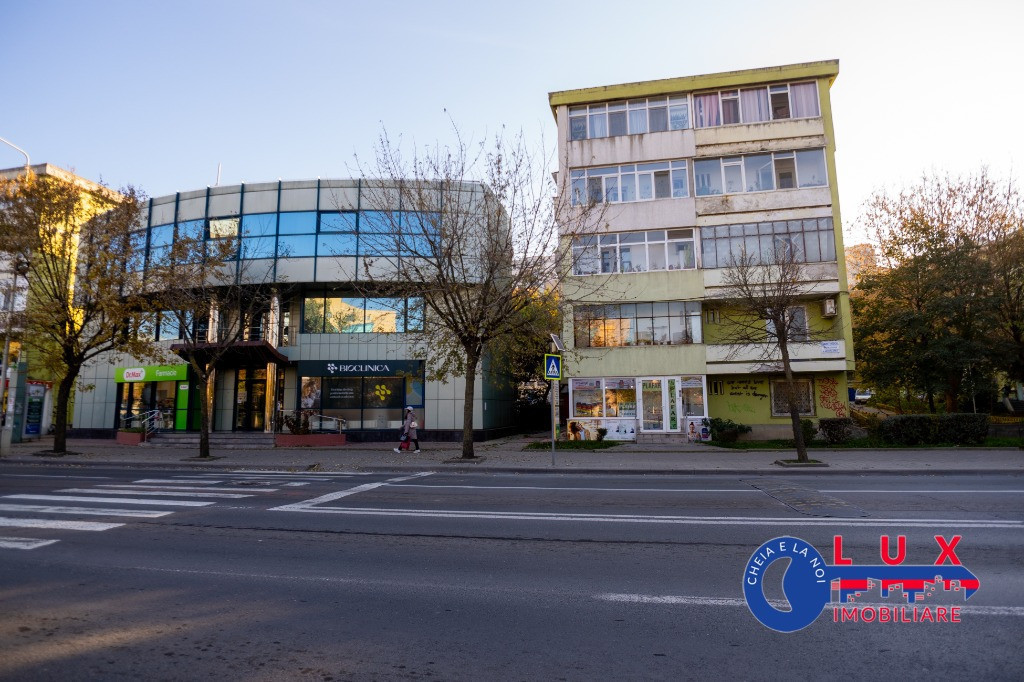 ID 8212 Spatiu DE INCHIRIAT/VANZARE - Strada Isaccei