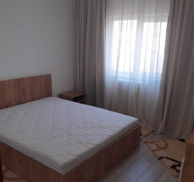 2 camere in Calea Grivitei