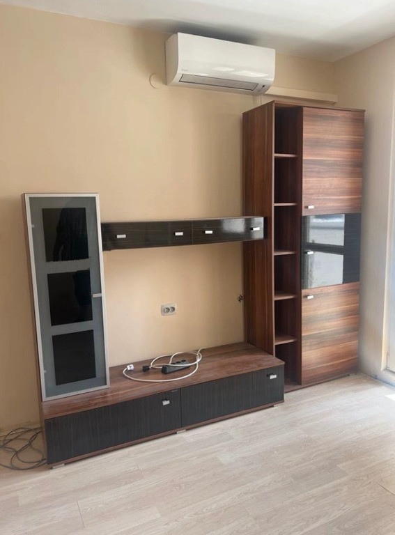 Garsoniera confort de vanzare zona Dambovita