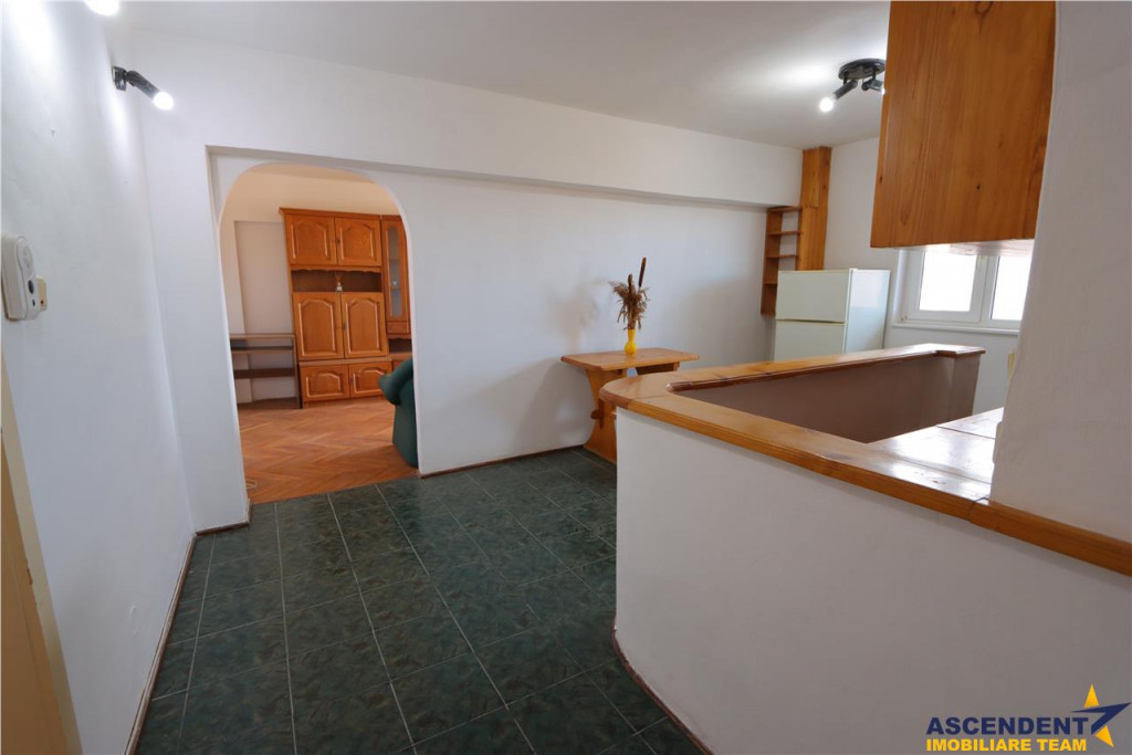 Oportunitate in centrul orasului Sfantu Gheorghe! Decomandat