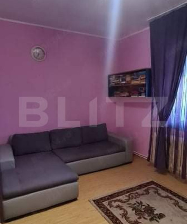 Casa/Vila de 3 camere, 120 mp, zona Sararie