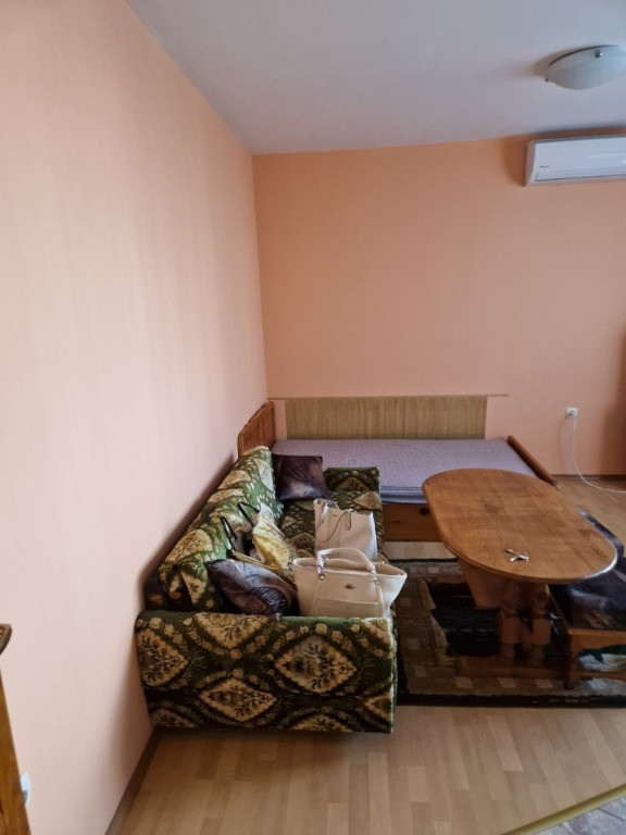 Garsoniera de inchiriat Take Ionescu