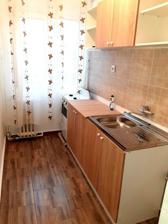 Oferim spre inchiriere o garsoniera, Rahova