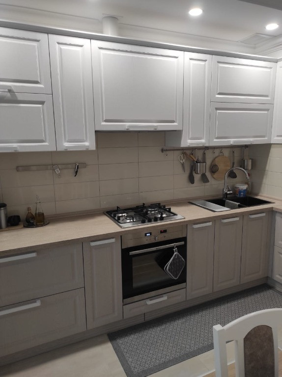 Se inchiriaza apartament cu 2 camere, Titan