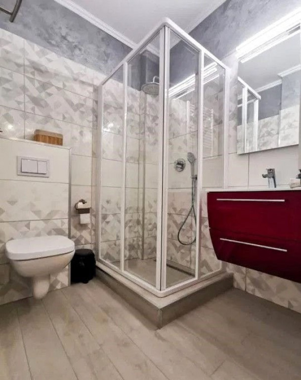 Oferim spre inchiriere apartament cu 2 camere in zona Titan