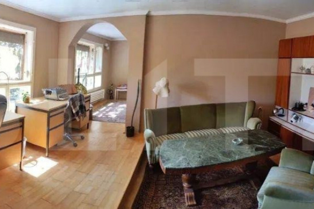 Casa stil boem, cu dependinte , 6 camere, zona-M17