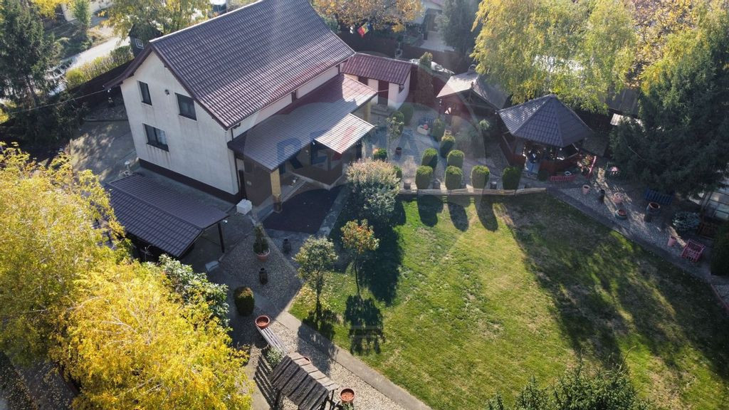 Casa cu etaj 4 camere Fundulea - teren 1700 mp