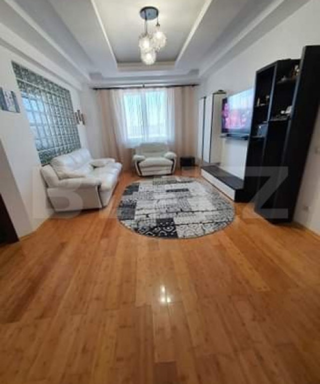 Apartament 3 camere, etaj intermediar, 90 mp, Zona Cuza Voda