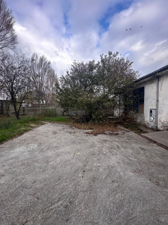 HALA situata zona OVIDIU - BRICK, la 2 pasi de Autostrada