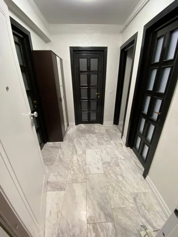 APARTAMENT 2 CAMERE, DECOMANDAT, ROYAL, INTABULAT