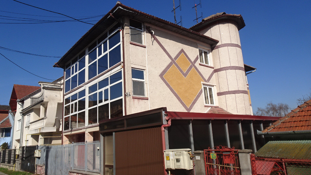 Casa in Deva, zona Crangului, D+ P+E1+E2 + pod, 235 mp