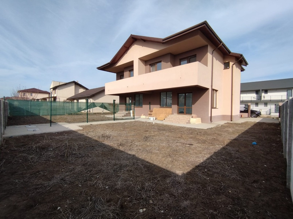 2 duplexuri stil mediteranean de intrare Domnesti