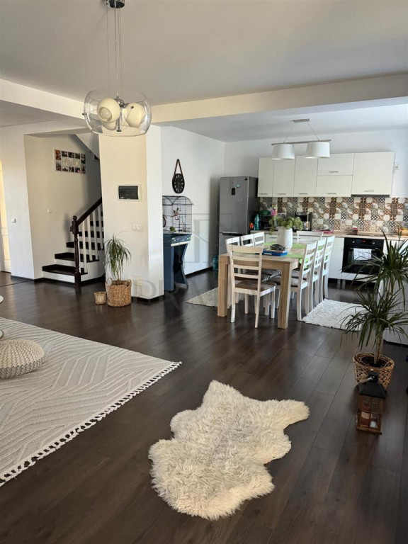 Duplex zona Castel - partial mobilat - 120 mp utili