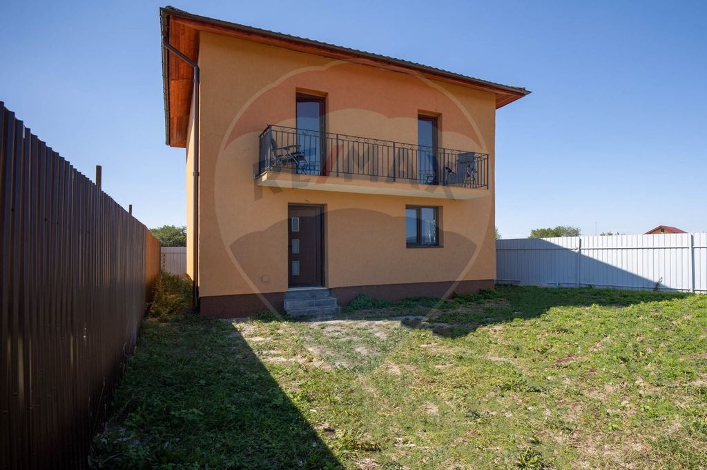 ANTECONTRACT- Casă 4 camere vânzare, la preț de aparta...