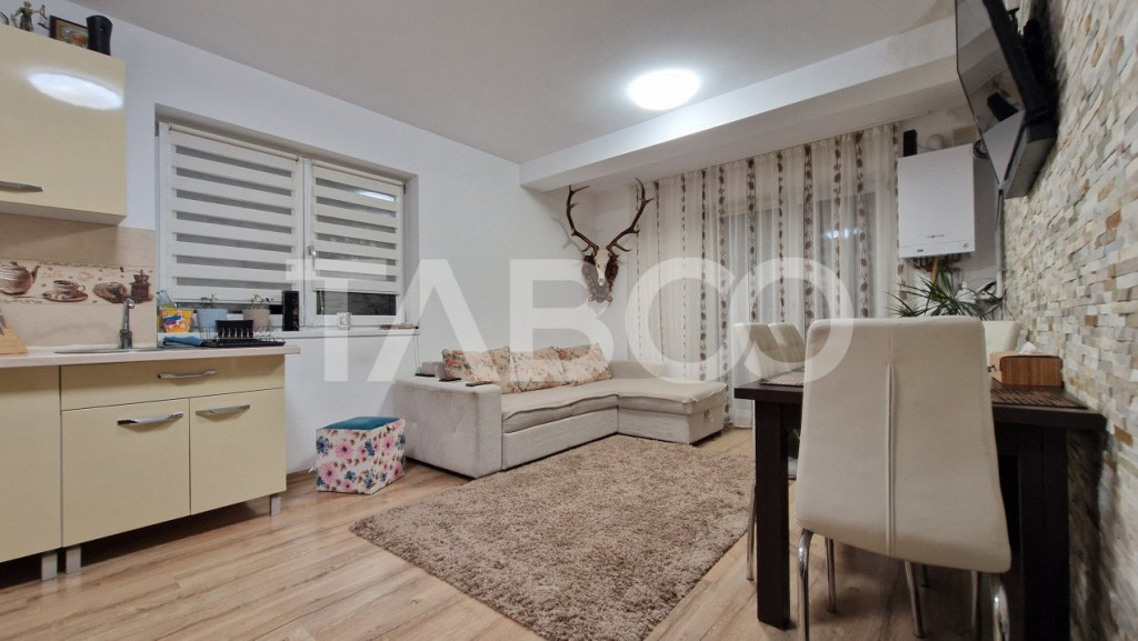 Apartament de vanzare cu 3 camere balcon si parcare in Arhit