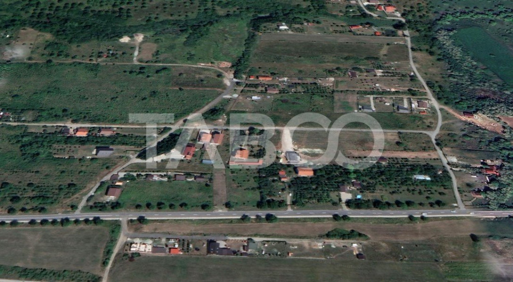 Teren intravilan 586 mp curent electric deschidere 18 ml in